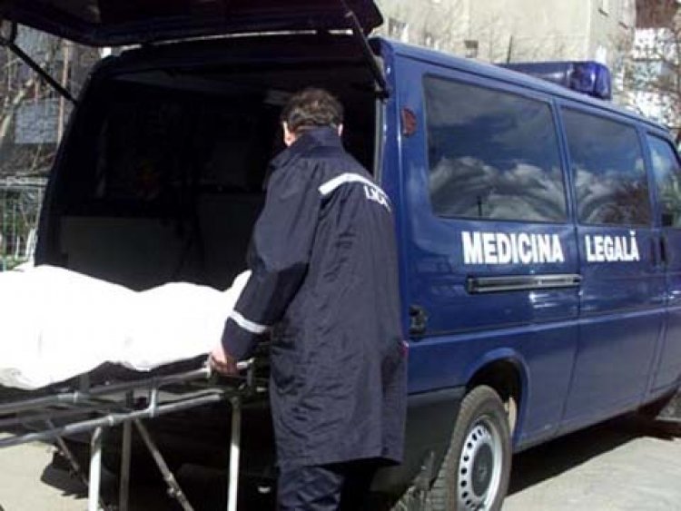 Descoperire macabră după cinci luni. O femeie din Arad a fost găsită moartă în propria casă