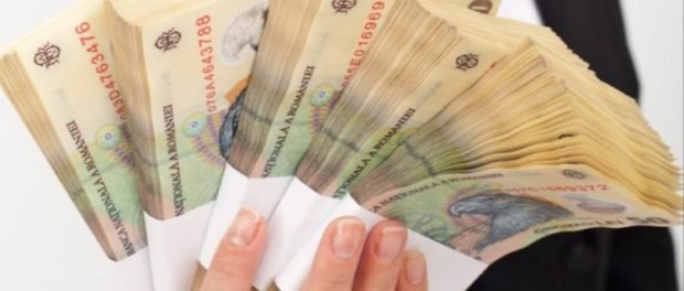 60 de pensionari români au pensii de câte un miliard de lei, adică de 25.000 de euro pe lună. Cine sunt aceștia și cum e posibil?