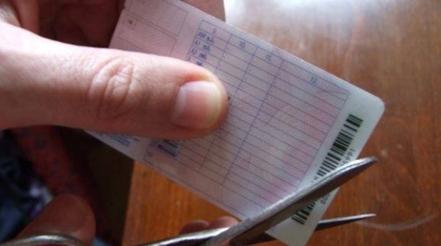 Se schimbă permisele de conducere. Ce informaţii în plus vor conţine noile modele