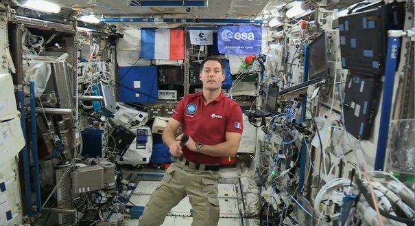 Un astronaut aflat la bordul Staţiei Spaţiale Internaţionale a vorbit cu profesori din Timişoara