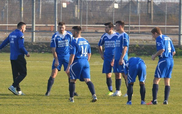 LIGA IV Arad, etapa a 18-a: rezultate, marcatori, clasament. Surpriză la Curtici