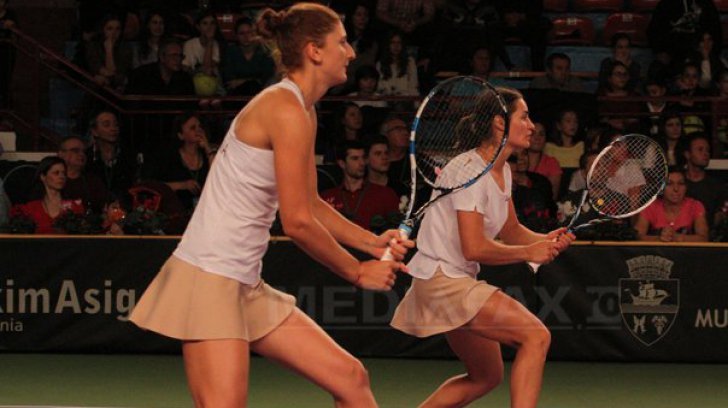 Irina Begu şi Monica Niculescu s-au calificat în semifinalele probei de dublu de la Australian Open