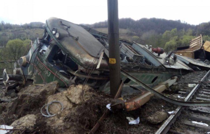 Tren deraiat între Bistrița Năsăud și Maramureș. Traficul feroviar, blocat de mai multe ore