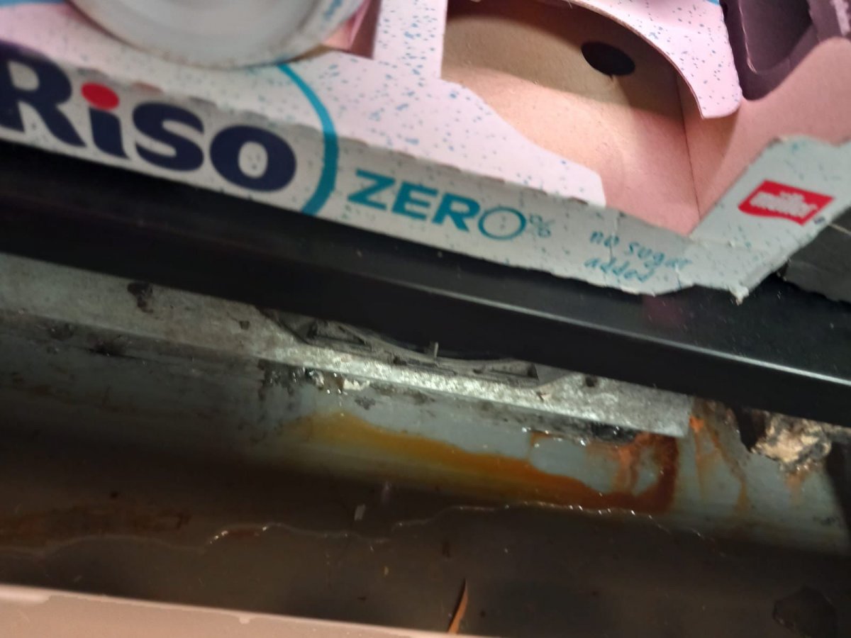 Zona GRILL de la KAUFLAND închisă temporar de Protecţia Consumatorilor; vezi ce au descoperit comisarii în mai multe unităţi (FOTO)            