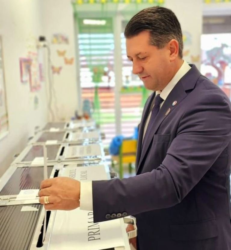  Petru Antal a votat la Pecica pentru continuitate