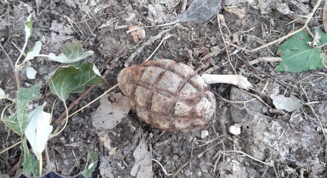 Grenadă găsită de trecători pe strada Abrud