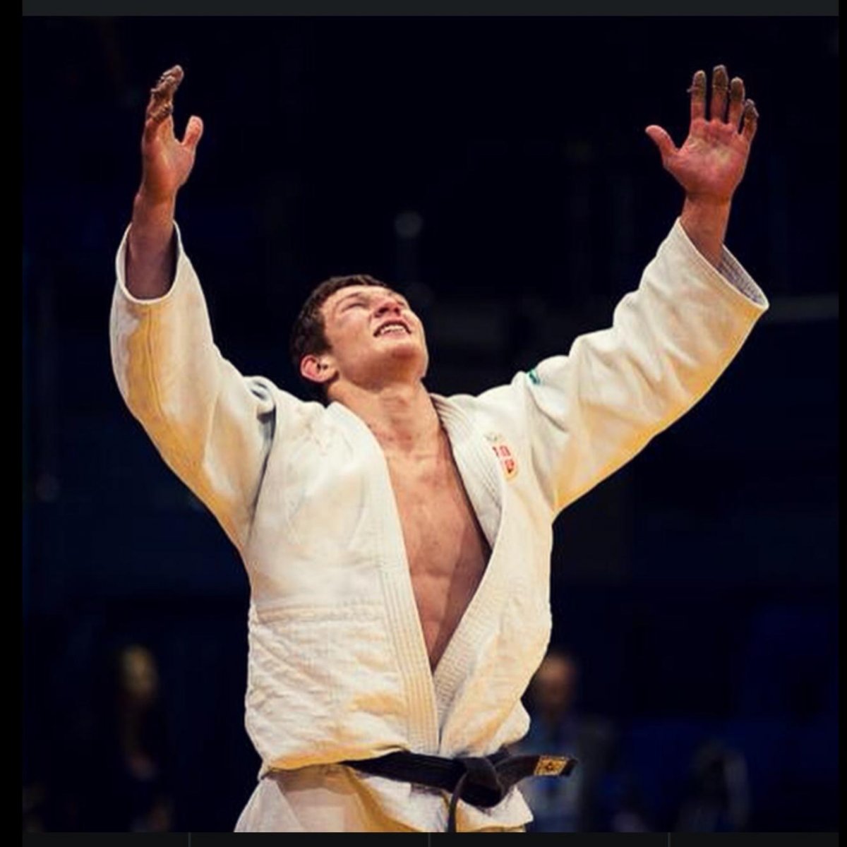 O nouă culme a mizeriei ideologice: campion european și mondial suspendat de Federația Internațională de Judo pentru că... și făcut cruce la Jocurile Olimpice