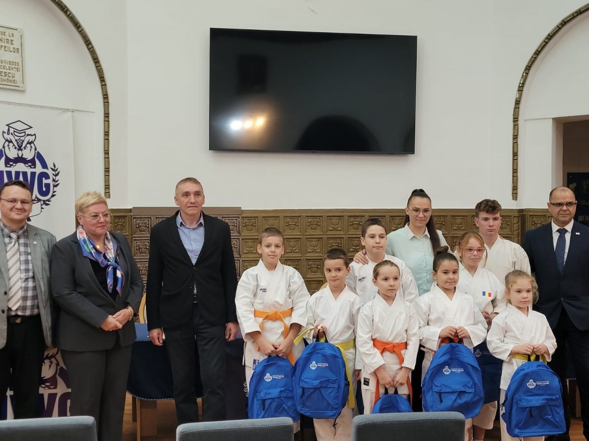 În urma rezultatelor de la Campionatul Mondial de Karate Sportivii arădeni, felicitați de UVVG