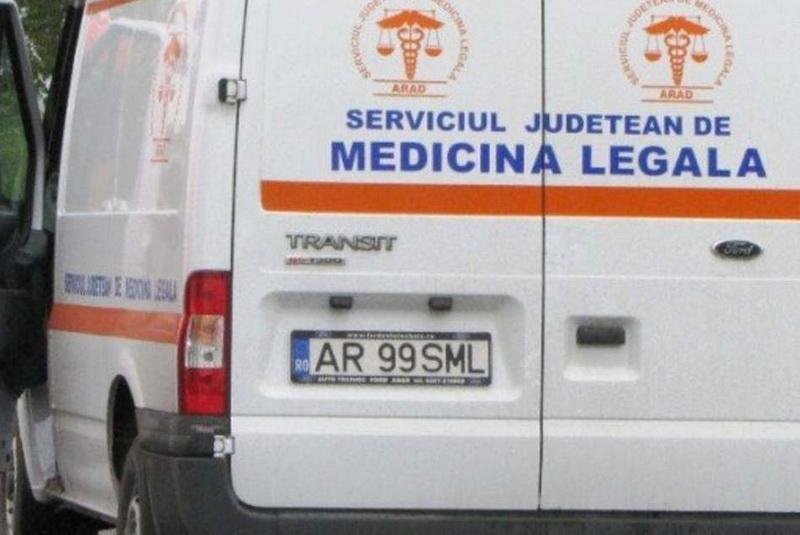 Un cadavru neidentificat a fost descoperit la Băile Lipova