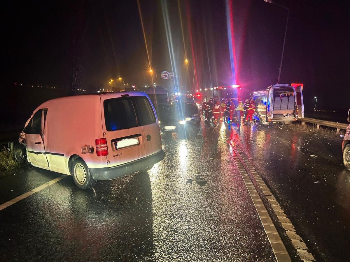 Accident cu nouă victime pe șoseaua de centură (FOTO)