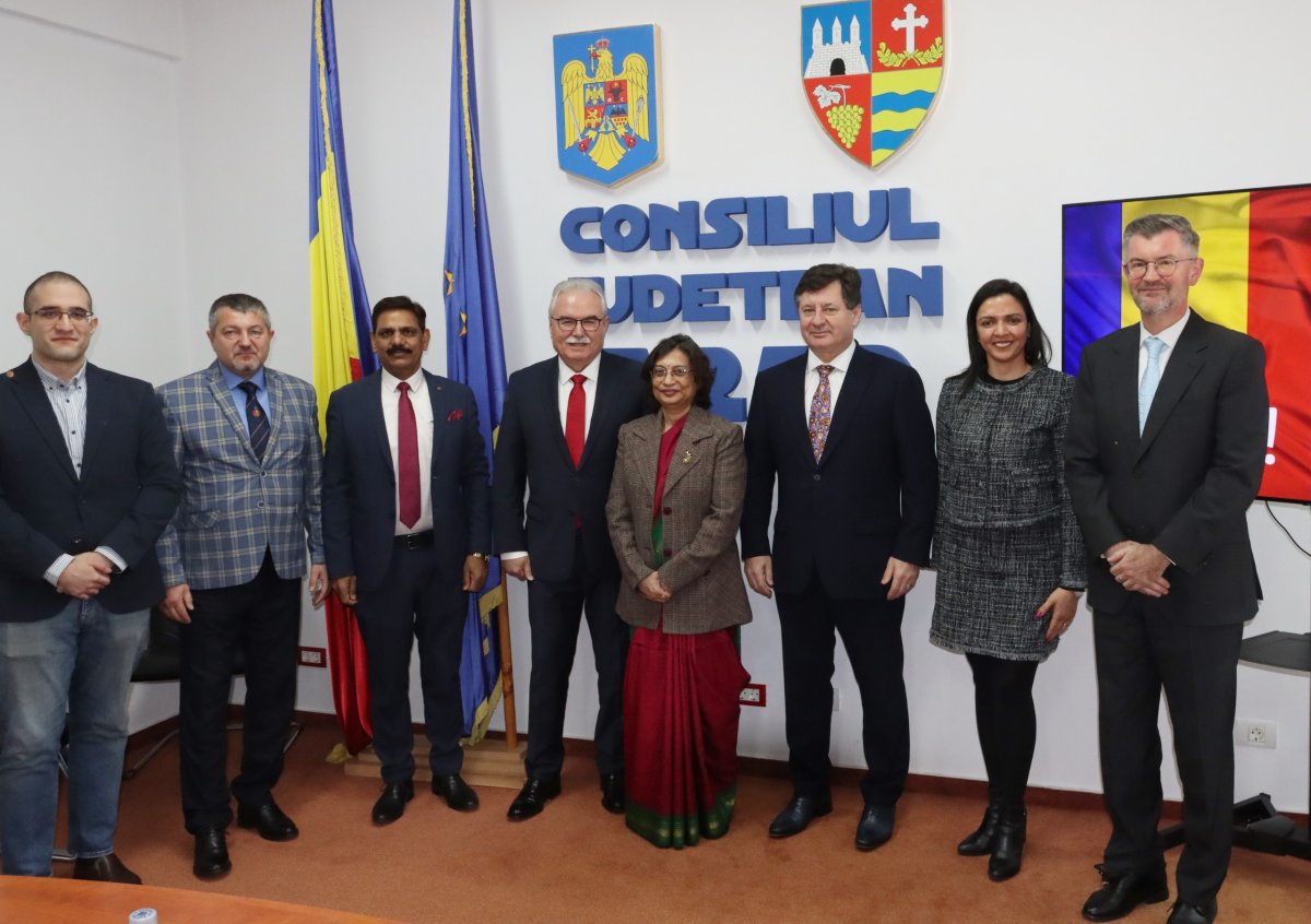 Evenimente culturale comune, după întâlnirea ambasadorului Indiei cu președintele Consiliului Județean Arad