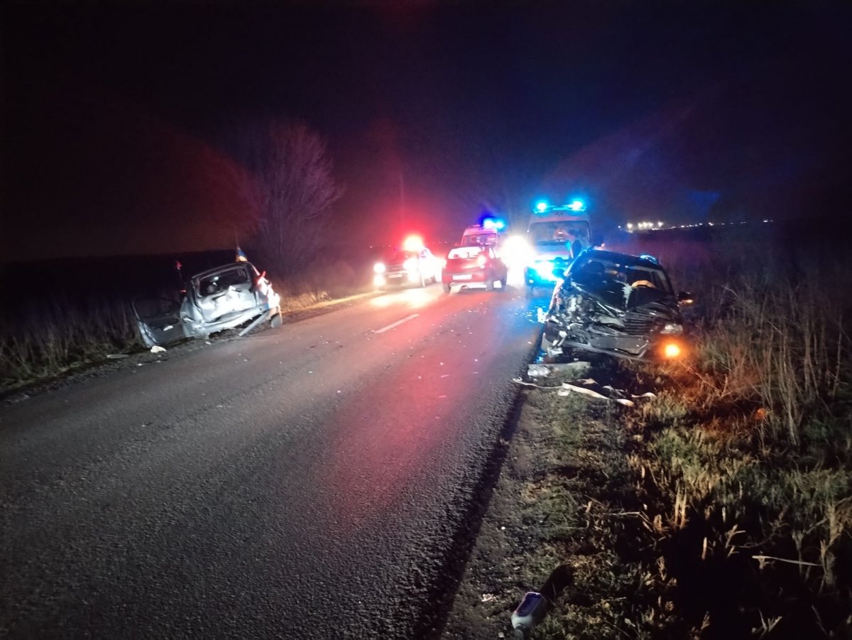 (FOTO) Accident pe drumul Arad-Zădăreni