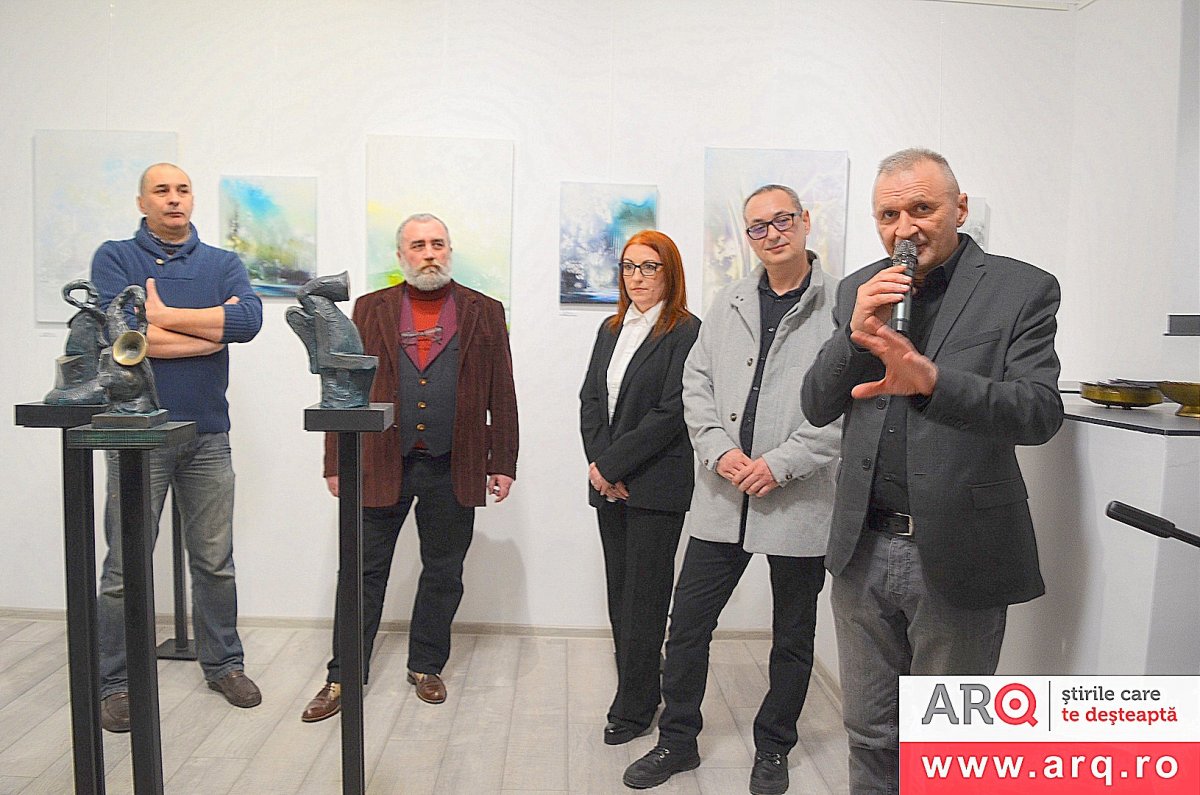 Galeria After 5 Art Escape din Arad s-a deschis cu expoziția artiștilor vizuali Horia Bojin și Costin Brăteanu