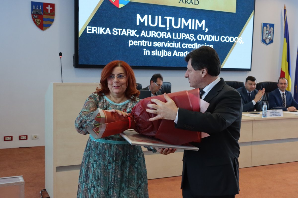 Diplome de Excelență pentru Erika Stark, Sorin Ovidiu Codoș și Aurora Lupaș (FOTO)