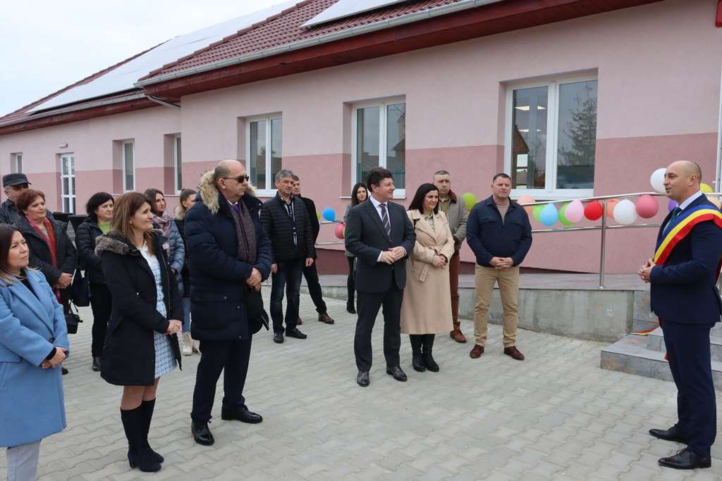 Clădire a școlii din Macea renovată integral și inaugurată (FOTO)