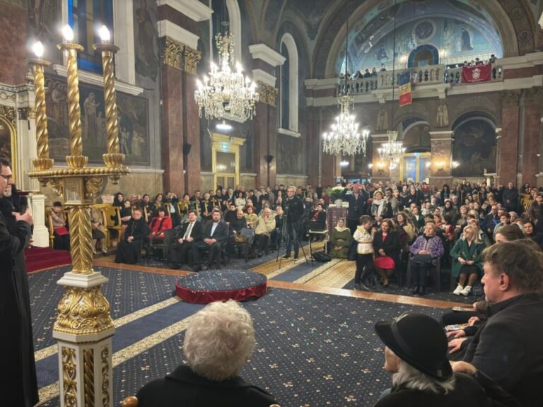 Inaugurarea conferințelor Facultății de Teologie Ortodoxă dedicate Sfântului Preot Mucenic Ilarion Felea la Catedrala istorică a Aradulu